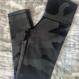Women’s Aerie Camouflage Leggings